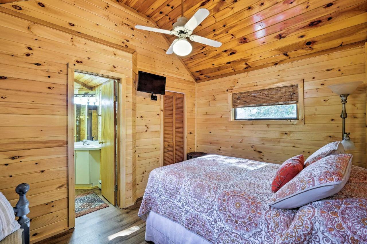 Bolton Landing Cottage With Deck, Walk To Beach! Exterior photo